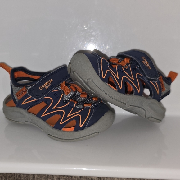 OshKosh: Baby Boy's Martin Sandal, Size: 4, Navy & Orange, Excellent condition - Picture 3 of 16